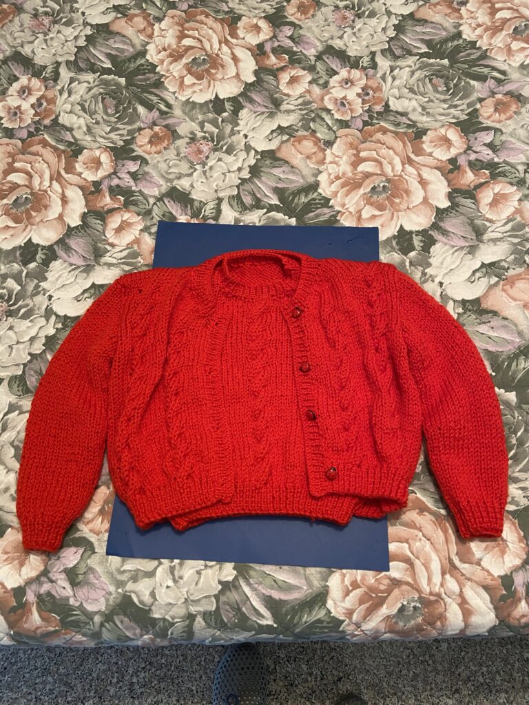 Bellissimo twin set Rosso, maglioncino e giacchino, per bimba
